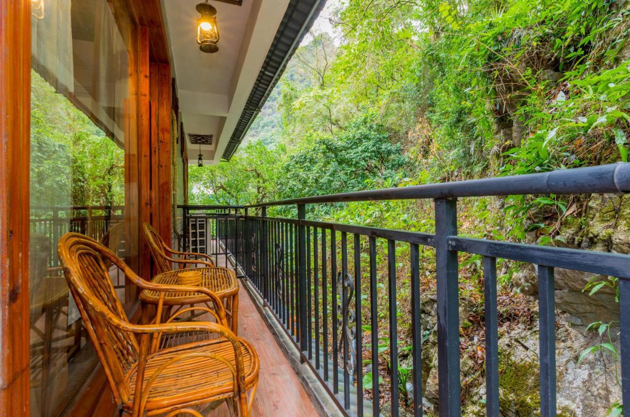 Hotel Yangshuo Scenic Mountain Retreat Exterior foto